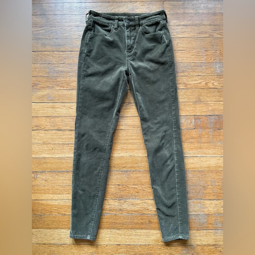 AMERICAN EAGLE Super Stretch Green Corduroy Hi-Rise Jeggings sz 4 (NWOT)